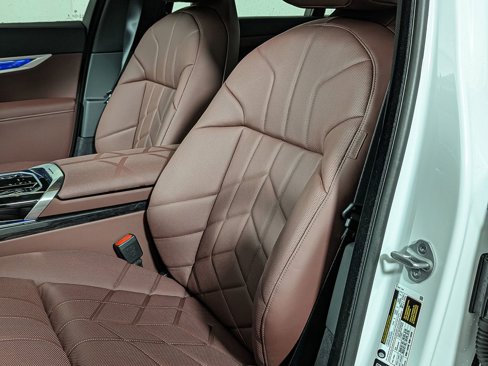 New 2026 BMW 740i xDrive image 15