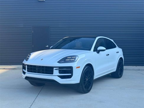 New 2026 Porsche Cayenne Coupe image 1