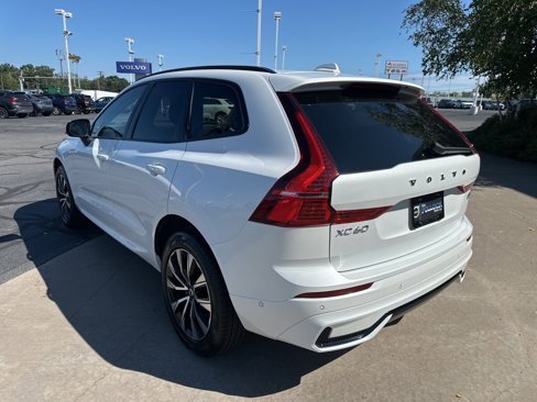 Certified 2025 Volvo XC60 B5 Plus image 3