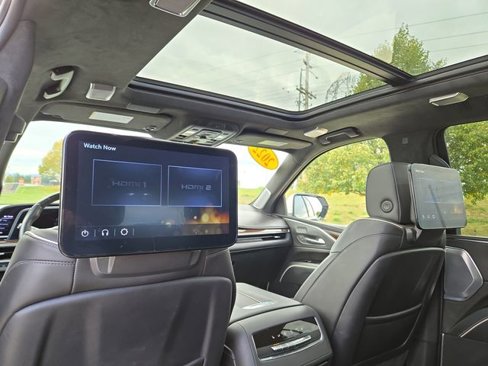 Used 2022 Cadillac Escalade Sport Platinum image 18