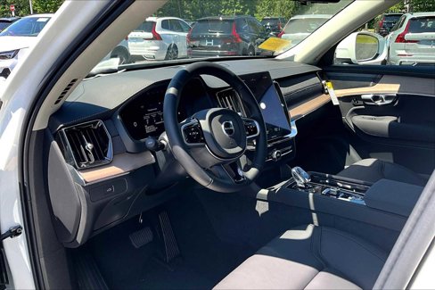 New 2026 Volvo XC90 B6 Plus w/ Protection Package Premier image 9