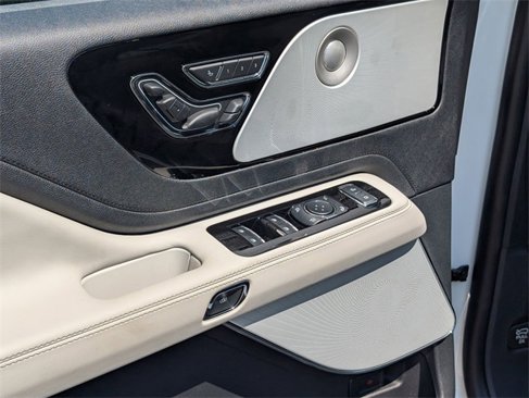 New 2025 Lincoln Aviator Reserve image 15
