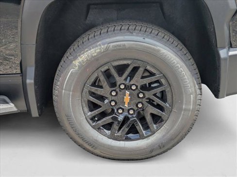 New 2026 Chevrolet Silverado EV LT image 9