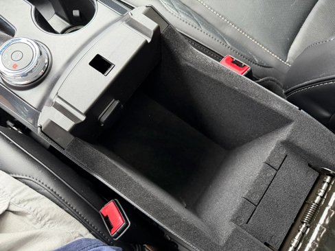 Used 2019 Ford Explorer Platinum image 30