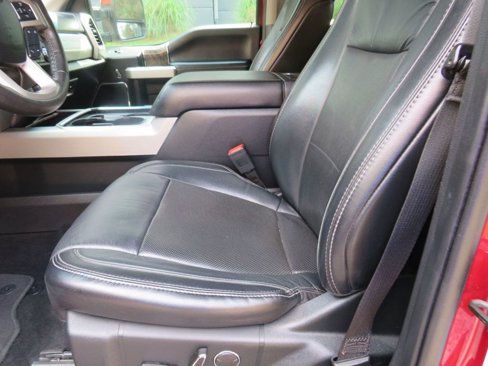 Used 2019 Ford F250 Lariat w/ Lariat Value Package image 9
