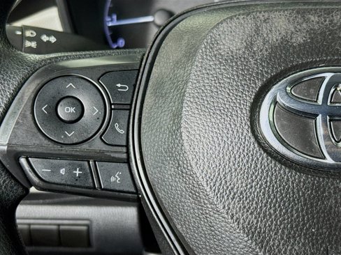 Used 2025 Toyota Corolla LE image 13