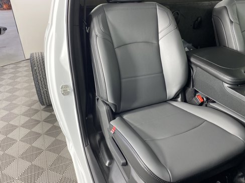 New 2024 RAM 5500 Tradesman image 20