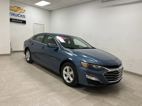 Used 2024 Chevrolet Malibu LT image 4