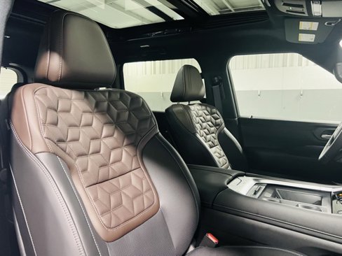 New 2025 Nissan Armada Platinum image 39
