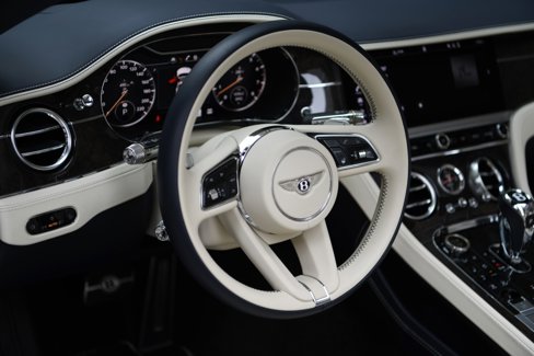Used 2022 Bentley Continental GT image 14