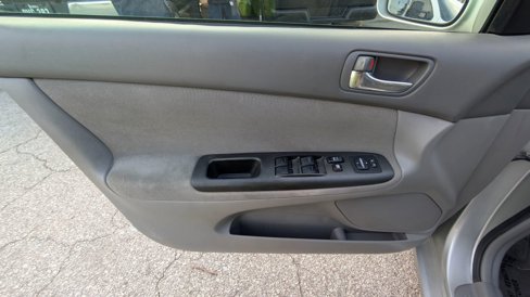 Used 2006 Toyota Camry LE image 9