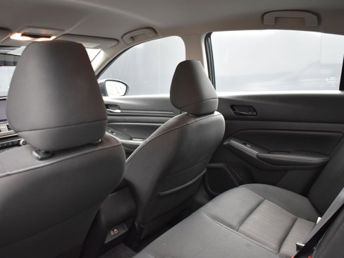 Used 2024 Nissan Altima 2.5 SV image 9