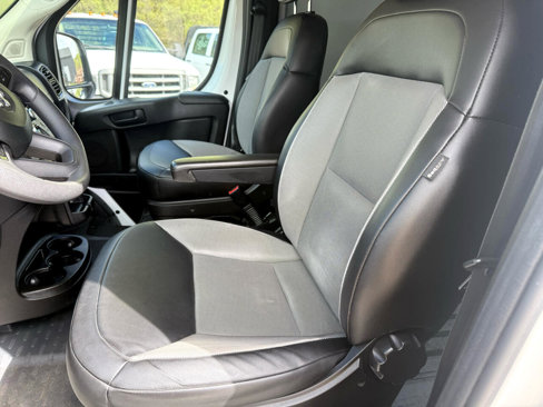 Used 2023 RAM ProMaster 2500 image 9