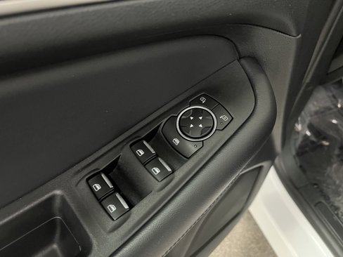 Used 2024 Ford Edge SEL image 26