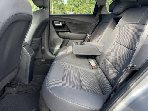 Used 2022 Kia Niro LXS image 21