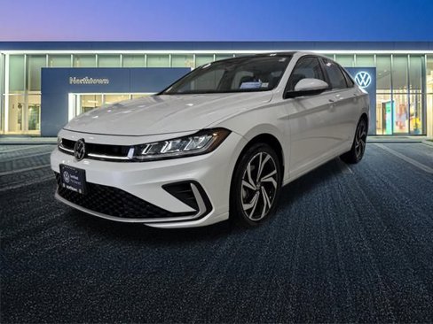 Certified 2025 Volkswagen Jetta SEL image 8
