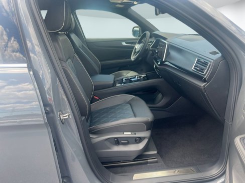 New 2026 Volkswagen Atlas Cross Sport SEL Premium R-Line image 26
