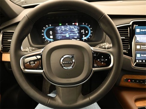 Used 2024 Volvo XC90 B6 Plus w/ Protection Package Premier image 23