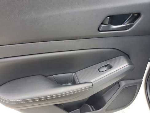 Used 2024 Nissan Altima 2.5 SV image 13