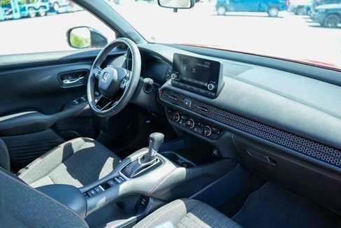 Used 2024 Honda HR-V Sport image 16