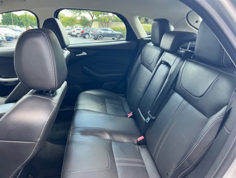 Used 2014 Ford Focus SE w/ Equipment Group 201A image 22