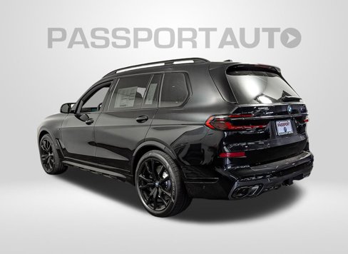 New 2026 BMW X7 M60i image 3
