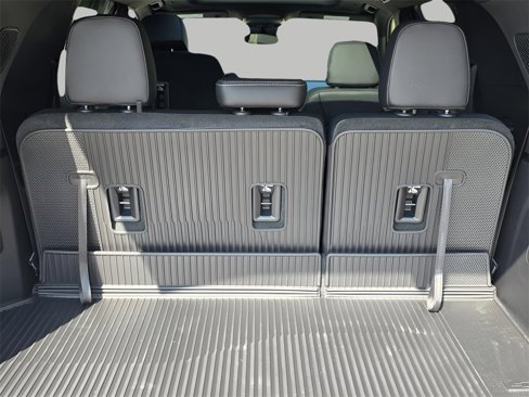 New 2026 Chevrolet Traverse LT w/ Sun and Wheel Package image 9
