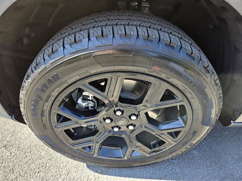 New 2025 Ford Maverick Lobo image 19
