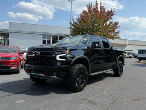 Used 2025 Chevrolet Silverado 1500 ZR2 w/ Technology Package image 1