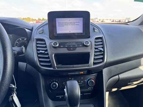 Used 2020 Ford Transit Connect XL image 25