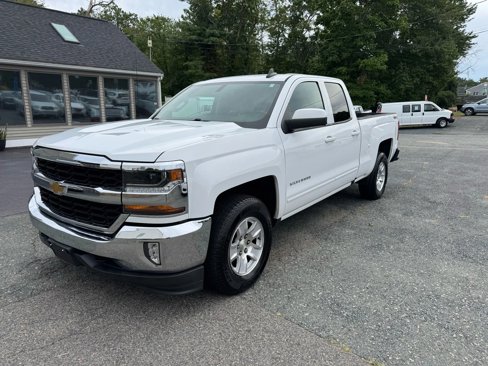 Used 2018 Chevrolet Silverado 1500 LT w/ All Star Edition image 3