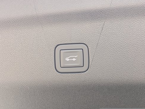 New 2026 Chevrolet Suburban LT w/ Comfort Package image 13