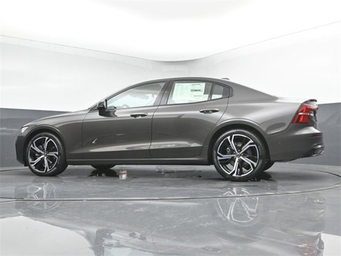 Used 2025 Volvo S60 B5 Plus w/ Protection Package Premier image 35