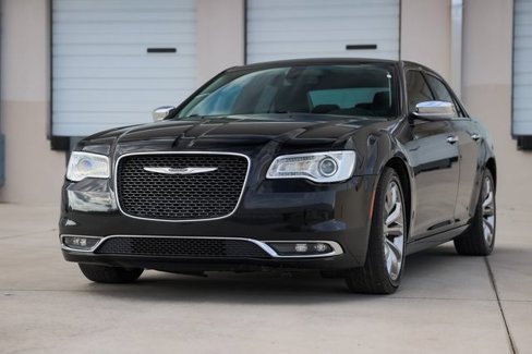 Used 2019 Chrysler 300 Limited image 3