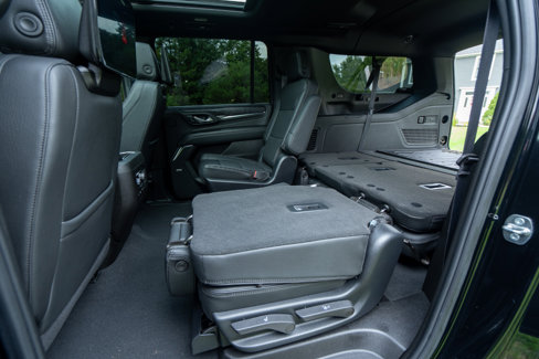 Used 2023 GMC Yukon XL Denali image 23