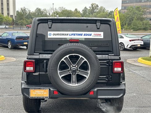 Certified 2023 Jeep Wrangler Sahara image 3