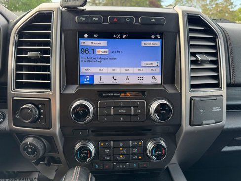 Used 2018 Ford F150 Platinum w/ Equipment Group 701A Luxury image 27
