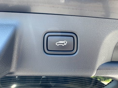 Used 2025 Hyundai Palisade Calligraphy image 19