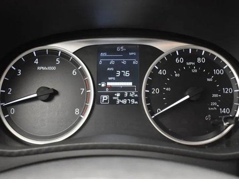 Used 2024 Nissan Versa S image 27