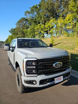 New 2026 Ford F250 Platinum w/ Tremor Off-Road Package image 3