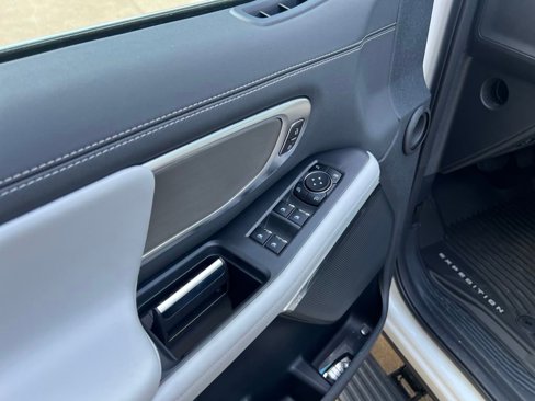 New 2025 Ford Expedition Max Platinum image 13