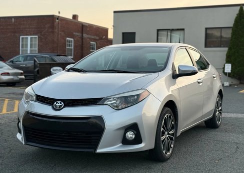 Used 2015 Toyota Corolla S image 4