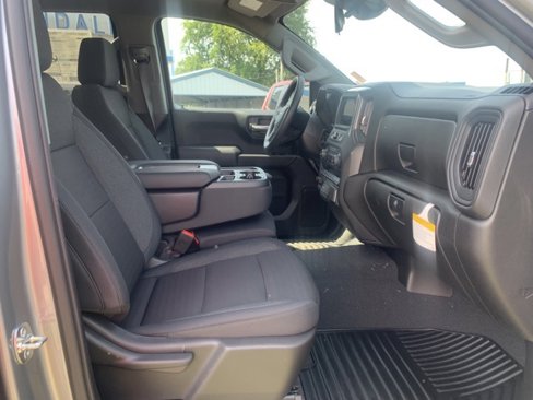 New 2025 Chevrolet Silverado 1500 Custom image 15