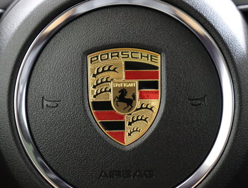 Used 2025 Porsche Macan image 42