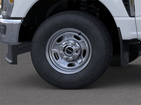 New 2026 Ford F250 XL w/ XL Chrome Package image 19