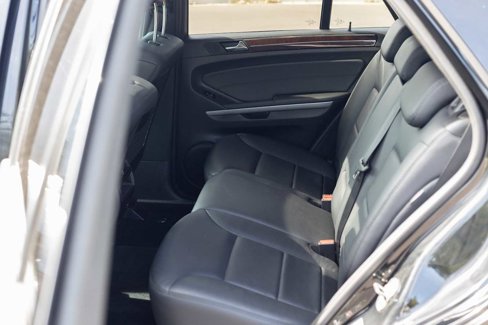 Used 2010 Mercedes-Benz ML 350 4MATIC image 25