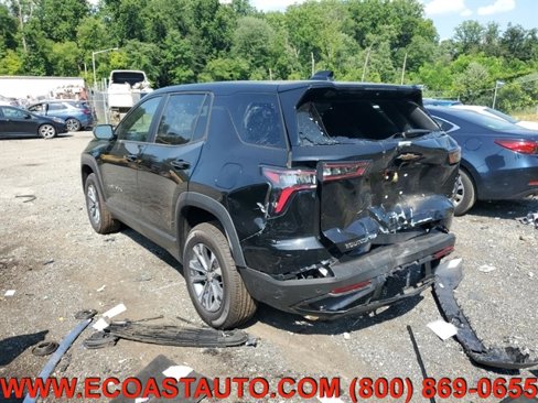 Used 2025 Chevrolet Equinox LT image 2