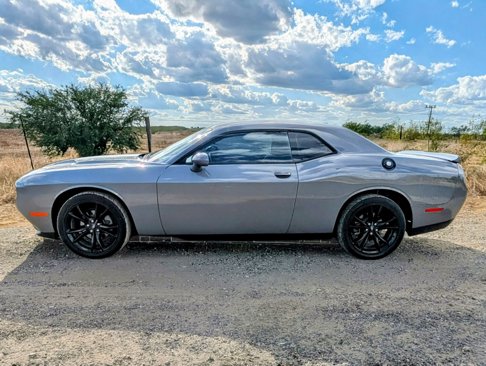 Used 2017 Dodge Challenger SXT w/ Blacktop Package image 5