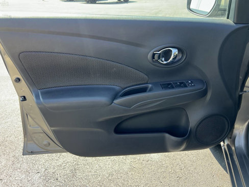 Used 2017 Nissan Versa SV image 11