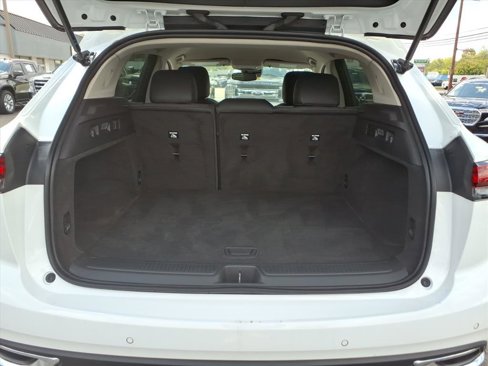Certified 2022 Buick Envision Preferred w/ Safety Package image 18